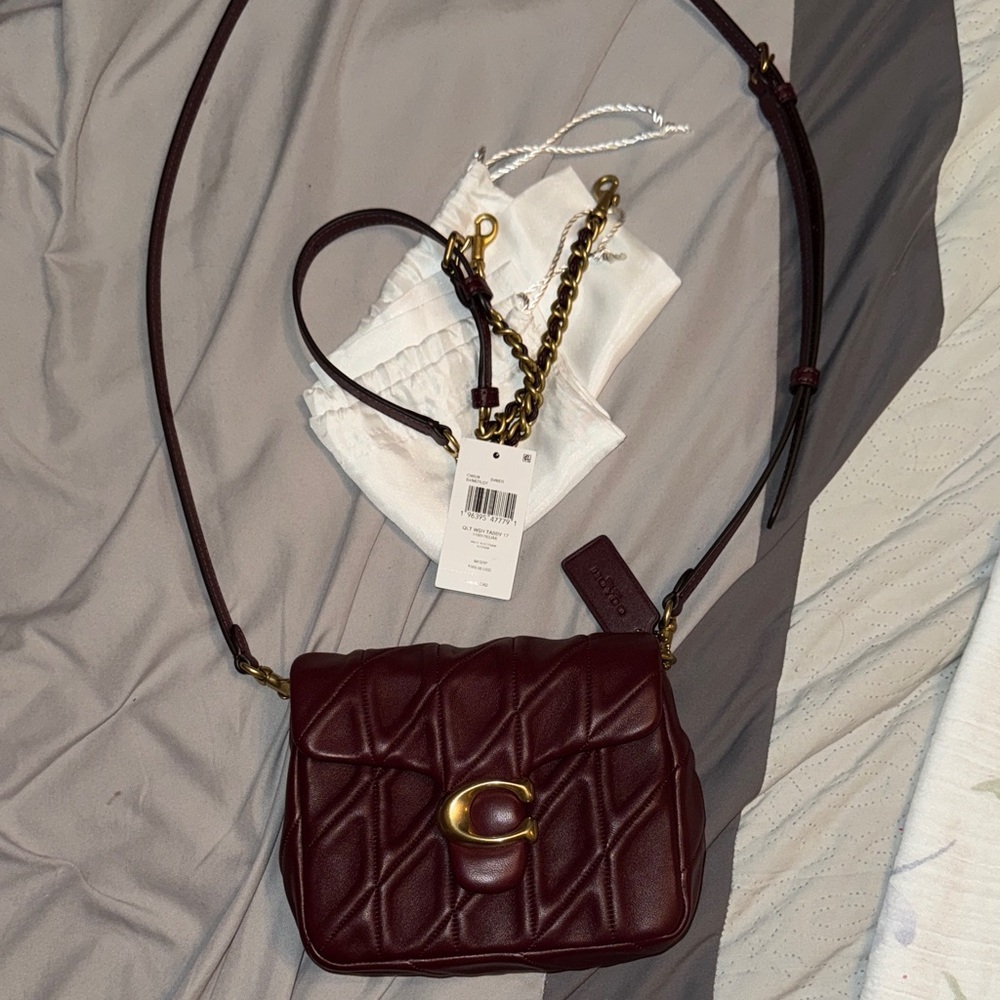 Coach - Times Sq Tabby 17 (Merlot)